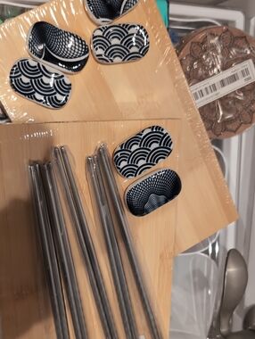 Sushi Plate Set, Bamboo Sushi Plates, Ceramic Chopstick Holders, Metal Chopstick